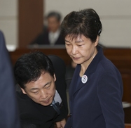 박 전 대통령 첫 공판 끝나…주 3~4회 ‘신속 재판’ 한다