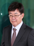 검찰, ‘돈봉투 만찬’ 이영렬 전 서울중앙지검장 ‘몰래’ 조사