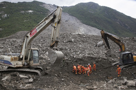 1600m짜리 산이 무너졌다…쓰촨성 산사태, 2008년 대지진 여파?