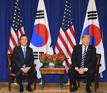 문 대통령, 다음달 7일 트럼프 미 대통령과 정상회담