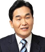 ‘정치자금법 위반’ 혐의 자유한국당 엄용수 의원 불구속 기소