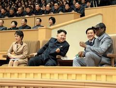 미 언론 “‘김정은 절친’ NBA 악동 로드먼도 싱가포르 올 것”