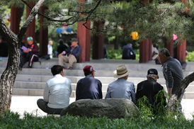 노후불안에 60살 이상 ‘생계형 창업’ 급증 