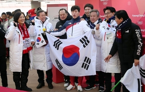 박영선 ‘윤성빈 특혜 응원’ 논란에 “죄송스럽고 속상해”