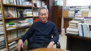 “예비 법조인들에게 ‘변호사법 1조 1항’ 심어줄 교재죠”