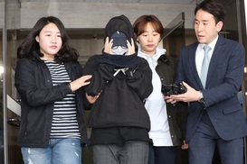 ‘홍대 누드모델 몰카’ 유포 혐의 여성모델 “죄송하다”