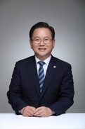 여당 차기 당대표 적합도 여론조사서 ‘김부겸’ 1위 
