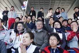 문 대통령 멕시코전 직접 관전…원정은 사상 처음