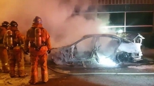 BMW차량 고속도로 주행중 또 화재
