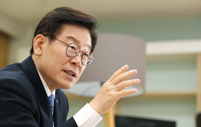 ‘휴가중’ 이재명, SBS에 “사실과 다른 방송한 경위 알려달라”