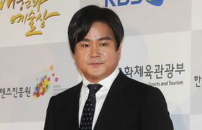 SM 작곡가 유영진, 미인증 오토바이 번호판 바꿔치기…경찰 입건