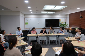 “북한 학교는 맨날 정치교육? 거기도 교과 진도 다 나가요”