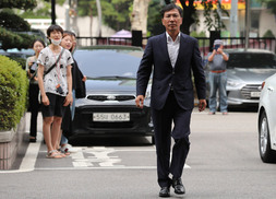 갈 길 먼 현실 드러낸 ‘안희정 사건’…미투에서 재판까지 [더(The)친절한 기자들]