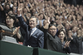 [영상] 남쪽 대통령, 북 시민에 첫 연설 “평화의 큰 걸음 내딛자”