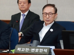 “가장 나쁜 경우 판결” 실망한 MB, 박근혜처럼 항소 포기할까