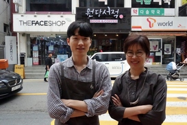 전통시장앞 사라졌던 30년 전통 동네서점 부활