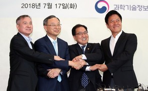 5G 상용화 놓고 결이 다른 통신 CEO들