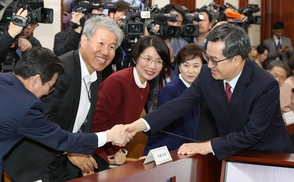 정부, 고용 부진에 투자 활성화 ‘올인’