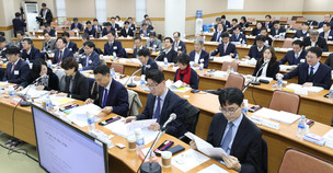 법관대표, “재판개입, 탄핵소추할 중대 헌법위반” 최초 결의