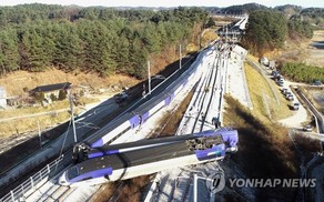 [사설] 이번엔 KTX 탈선, 이렇게 불안해서 살 수 있겠나