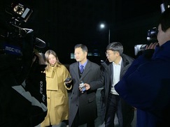 김태우 9시간 조사받고 귀가…“박형철 비서관, 조만간 고발”