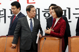 야당, 손혜원에 집중 공세 “윤리위 징계요구…제명까지 갈 사안”