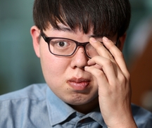 뻔뻔하고 펀펀하게…“나는 내 장애를 즐기고 있다”