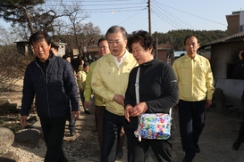 문 대통령 국정지지도 47.3%…3주 연속 47%대