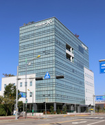 ‘학교앞 방사선 엑스레이 공장’ 살아남을까