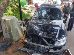 경남 양산 통도사 근처서 승용차 갓길 돌진…13명 사상