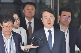 지역서점·경로당까지…박근혜 정보경찰의 ‘무차별 사찰’