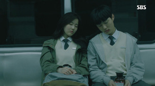 경계선에서 ‘어른의 조건’을 묻다
