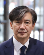 [속보] 검찰, 정경심 교수 세 번째 소환조사