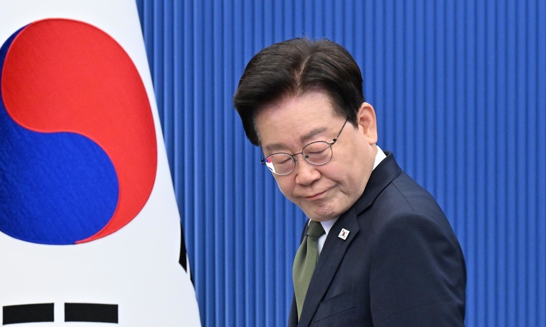 에스엔에스 말고 동지가 필요하다 <font color="#00b8b1">[성한용 칼럼]</font>