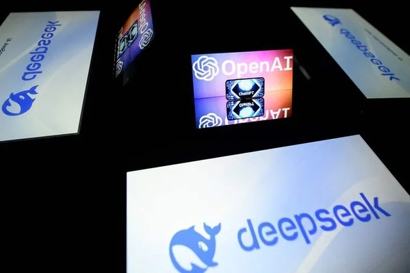 DeepSeek开发者：Anthropic掌控AI，犹如希特勒抢先获得原子弹