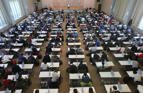 １日１２時間勉強しても不安 韓国の高校生 強制学習 の実態 政治 社会 Hankyoreh Japan