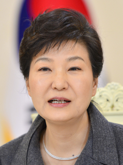 パク・クネ 朴槿恵氏の妹、大統領選への出馬表明 - 産経ニュース