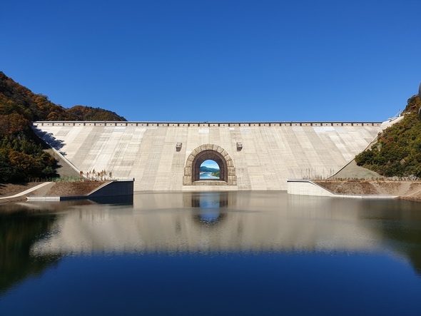 三峡ダム 建設の是非をめぐっての論争 三峡ダム建設の是非をめぐっての論争 | 戴 晴, 鷲見 一夫, 胡