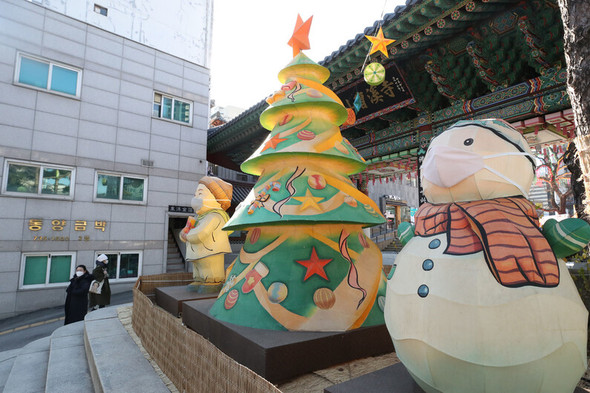 韓国の人々が一番もらいたくないクリスマスプレゼントは 経済 Hankyoreh Japan