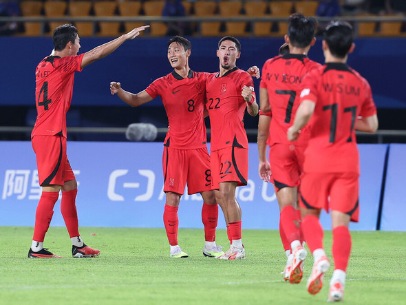 サッカー男子韓国代表、９ゴール決めアジア大会初戦で圧勝 : 文化 : ハンギョレ新聞