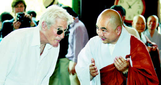News Briefing Richard Gere Visits The Jogye Temple In Seoul