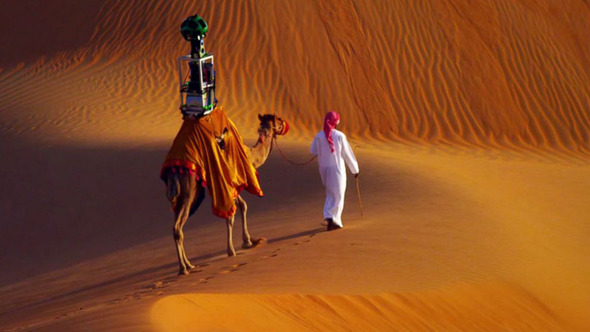 구글은 최근 낙타에 ‘스트리트 뷰’ 촬영장비를 싣고, 아라비아의 사막을 촬영해서 서비스하기 시작했다. 구글 유튜브 동영상 캡처