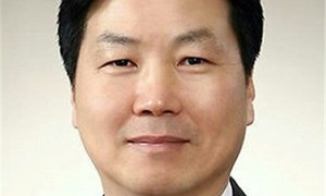 홍종학 장관 후보 ‘삼수를 해서라도 서울대 가라’ 저서 논란 