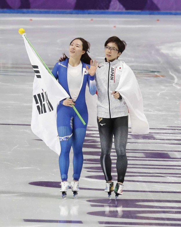 [Photo] Lee Sang-hwa settles for silver medal in women’s 500m speed skating...