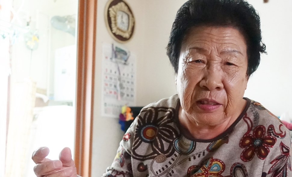 김복순씨가 제주4·3 당시 가족이 겪은 이야기를 담담하게 풀어내고 있다.