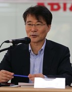 South Korean economic growth has enriched corporations, but not the public at large 