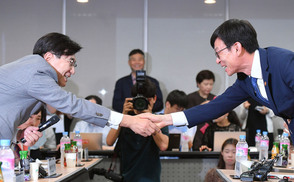 김상조 “프랜차이즈 업종별 마진율 공개할 수 있다”