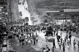 47년 전 오늘, 박정희 강제 이주정책에 버려진 수만명이 봉기했다