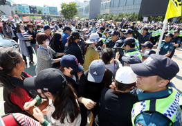 인천 첫 퀴어축제에 기독교단체 반대 집회…일부 마찰