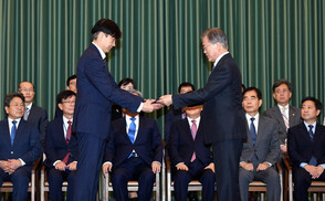 조국 ‘원포인트’ 인사…검찰개혁 전담 차장검사 지정
